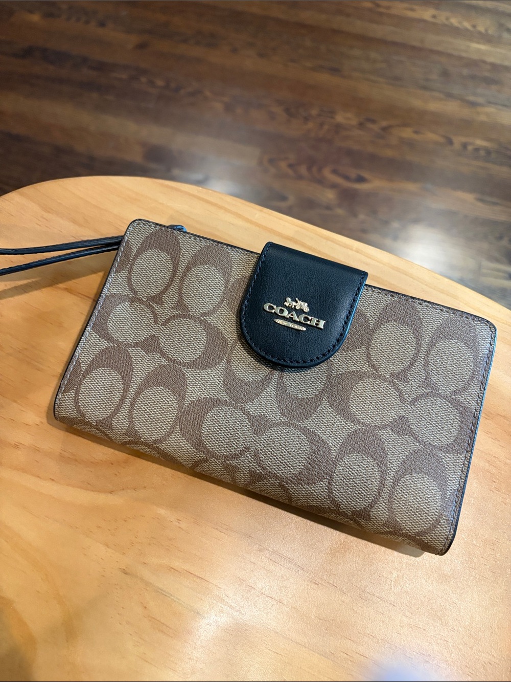 Coach Wallet & Cellphone Holder